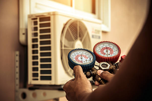 Professional Air Conditioning Service technician working in Redondo Beach, CA
